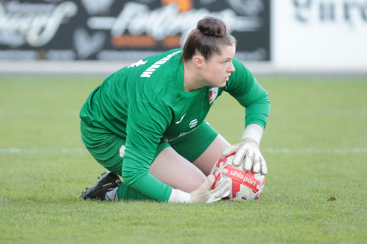 Pauline Hurbain rejoint Differdange !