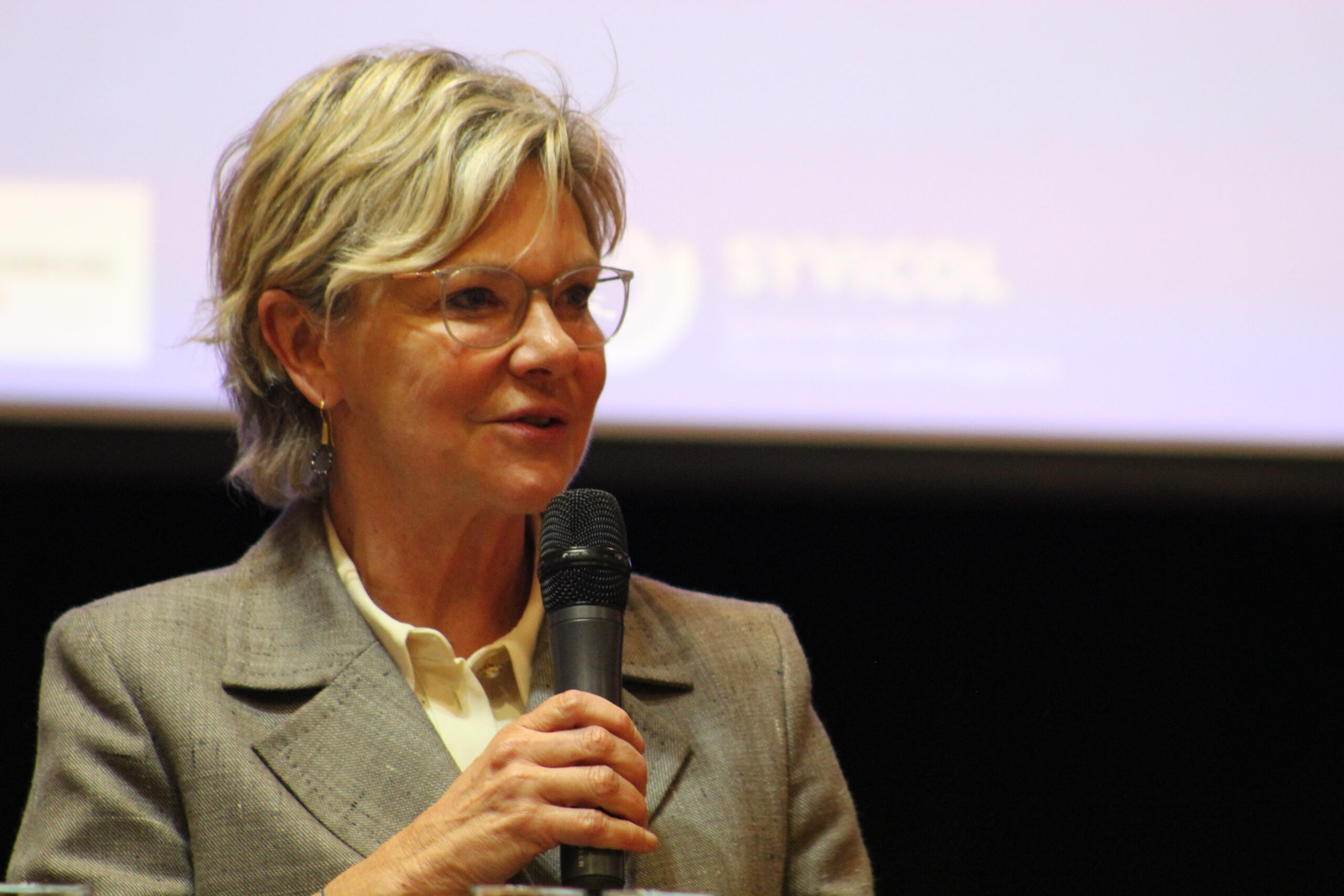 La nouvelle Ministre des Sports était présente pour lancer le programme de la Journée Internationale du sport féminin